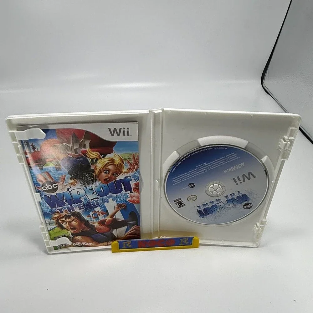 Unbranded wipeout game